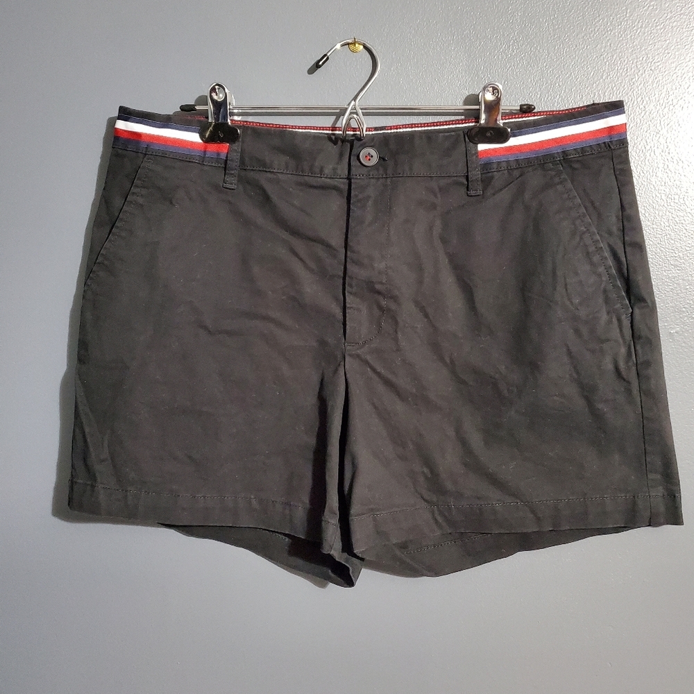 Tommy Hilfiger Flat Front Black Red Womens Shorts 5" Classic High Rise Size 12